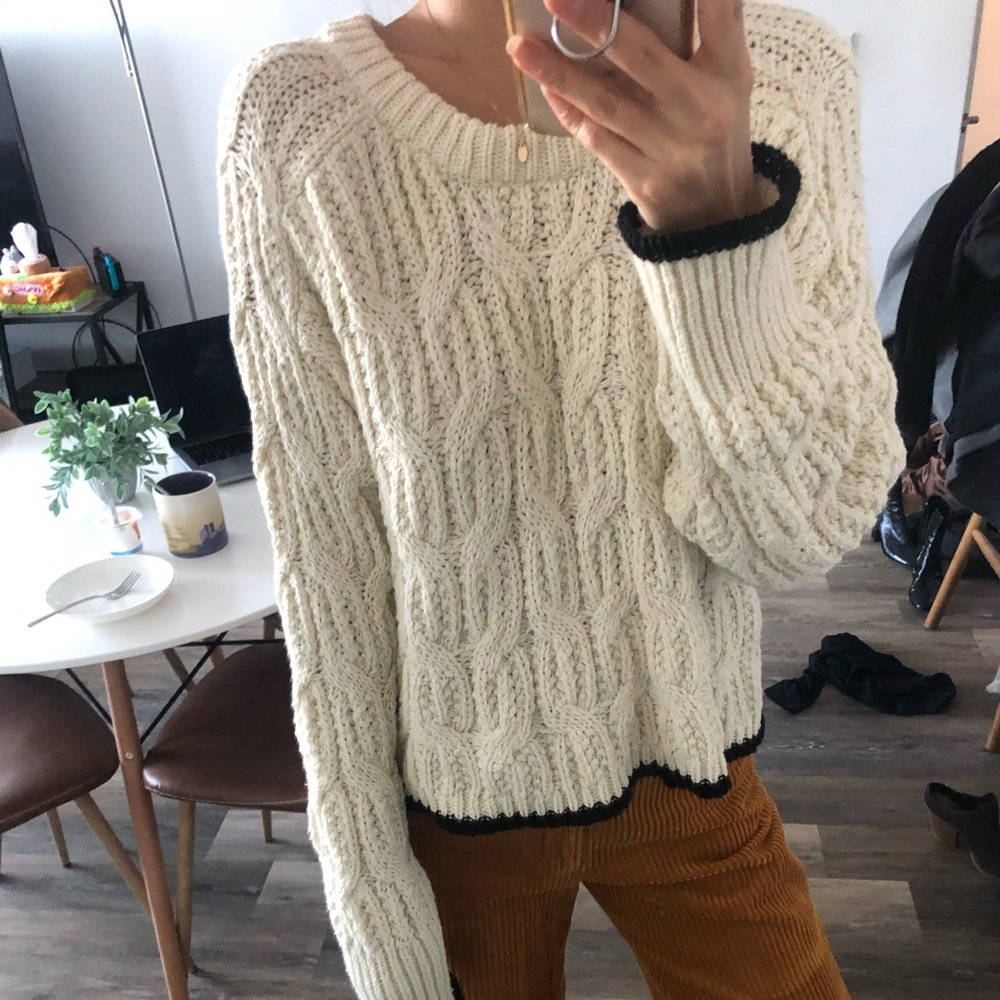 ZARA Chunky White Sweater Size S